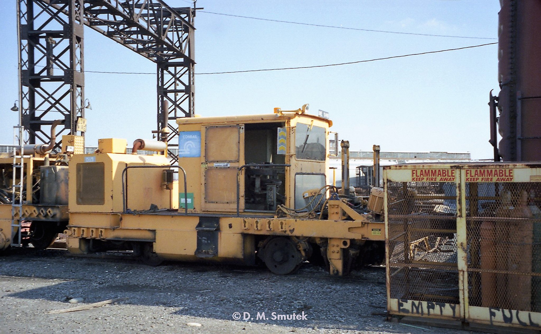 CR Ballast Tamper ME 1148 Bronx, NY 2002 | Conrail Photo Archive