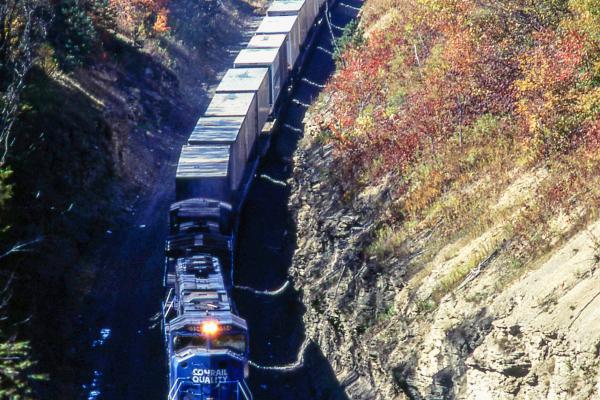 Conrail's Pittsburgh Line | Conrail Photo Archive