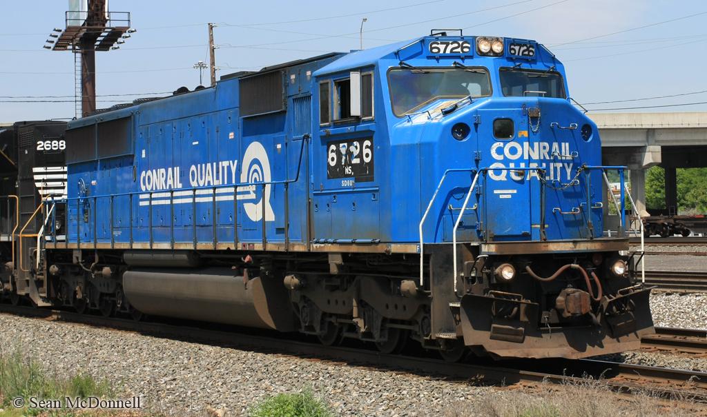 NS 6726 ex-CR 5592 Engineer's Side | Conrail Photo Archive