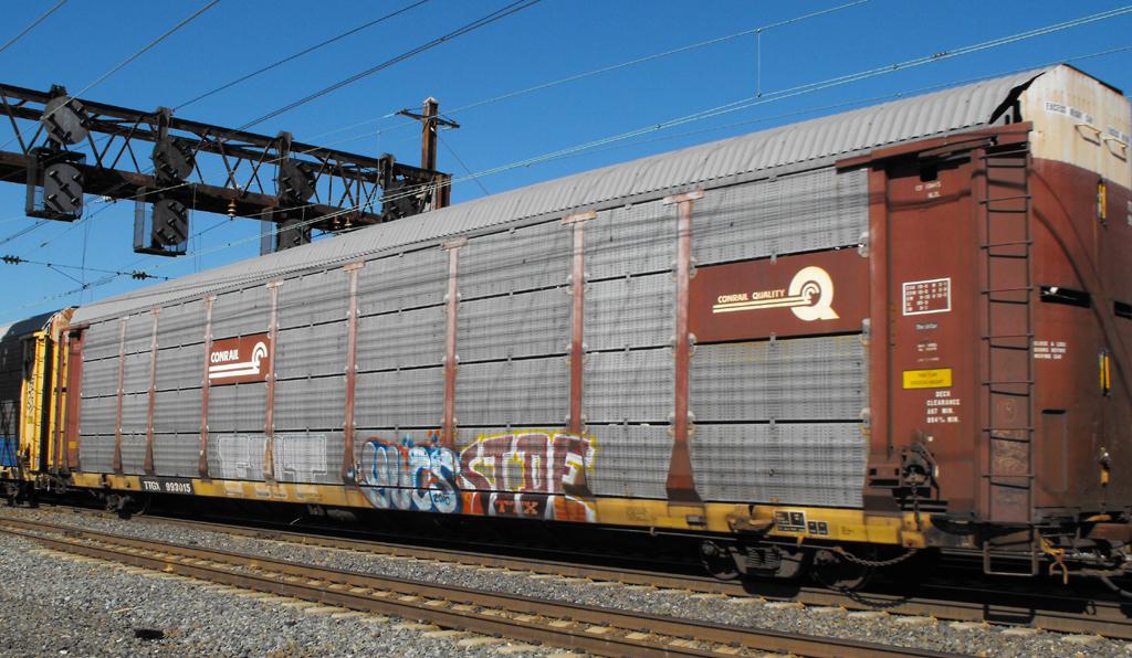TTGX 993015-Rack class ML2L | Conrail Photo Archive