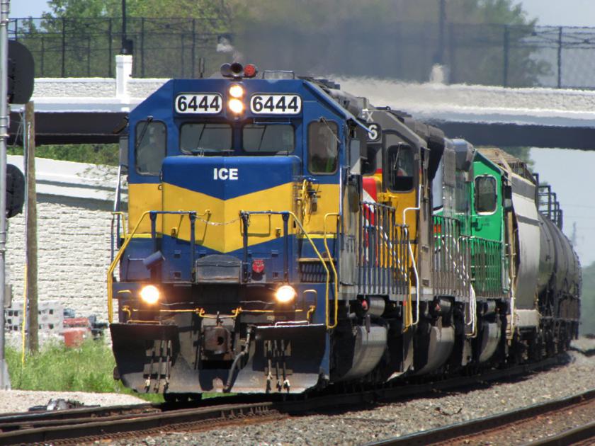 ICE train with lease power leads empty ethanol unit train west on CSX ...