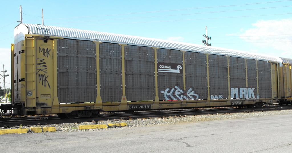 ETTX 701515-Rack class ML3N | Conrail Photo Archive