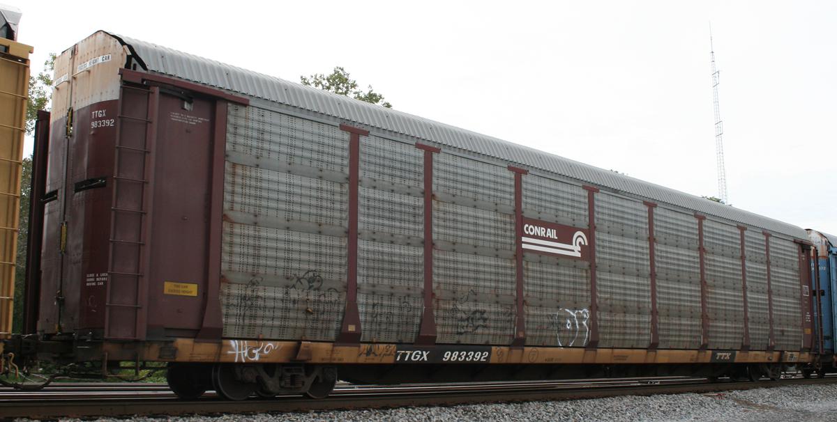 TTGX 983392 - Rack Class ML2L | Conrail Photo Archive