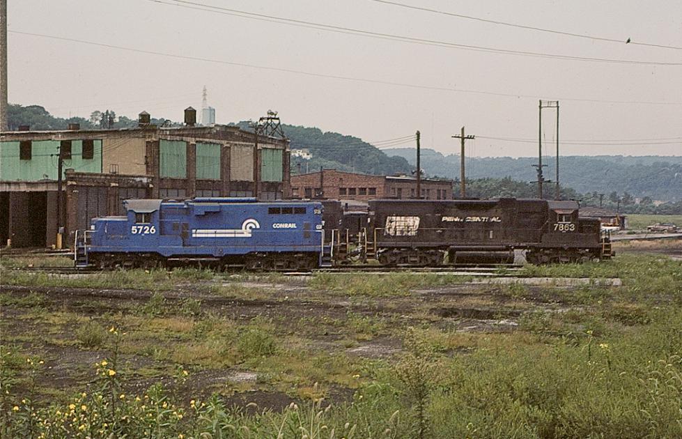 CR 7863 Mingo Junction, OH 881977 Conrail Photo Archive