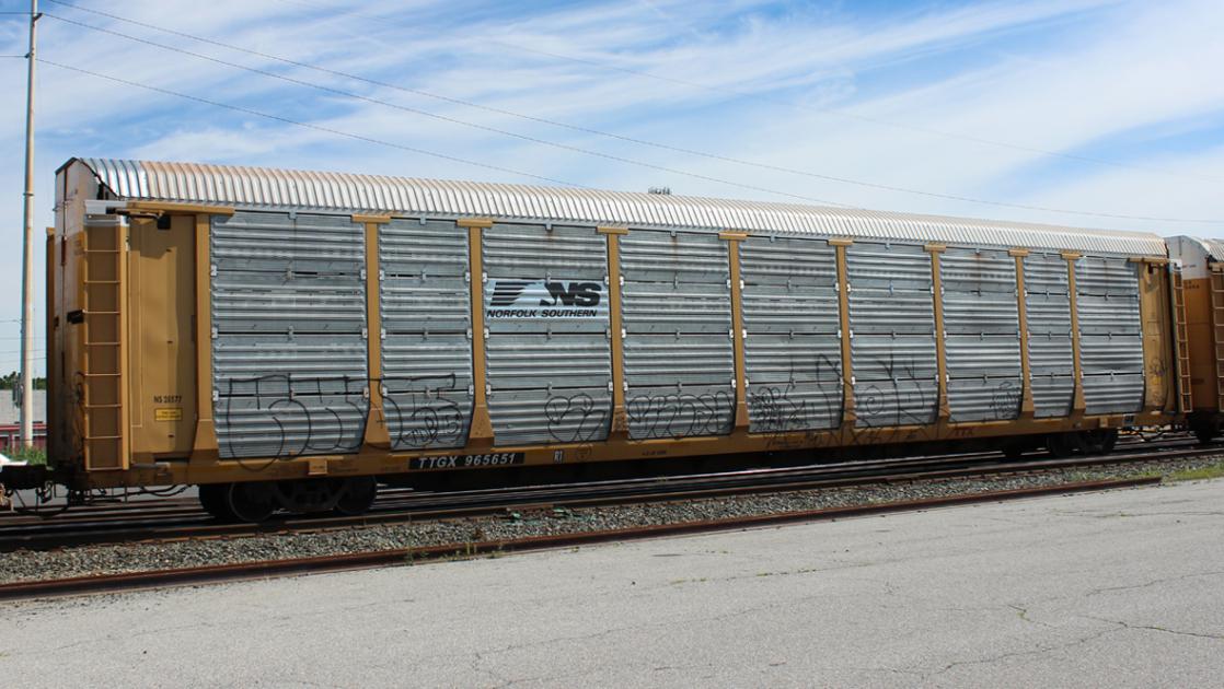 T552 Railing TTGX 965651-NS Rack class FB552 (ML2L) | Conrail Photo Archive