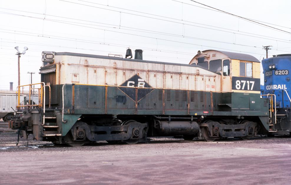 CR 8717 ex-RDG (SW900) | Conrail Photo Archive