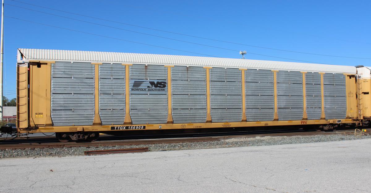 TTGX 156908-NS Rack class FB546 (ML2G) | Conrail Photo Archive