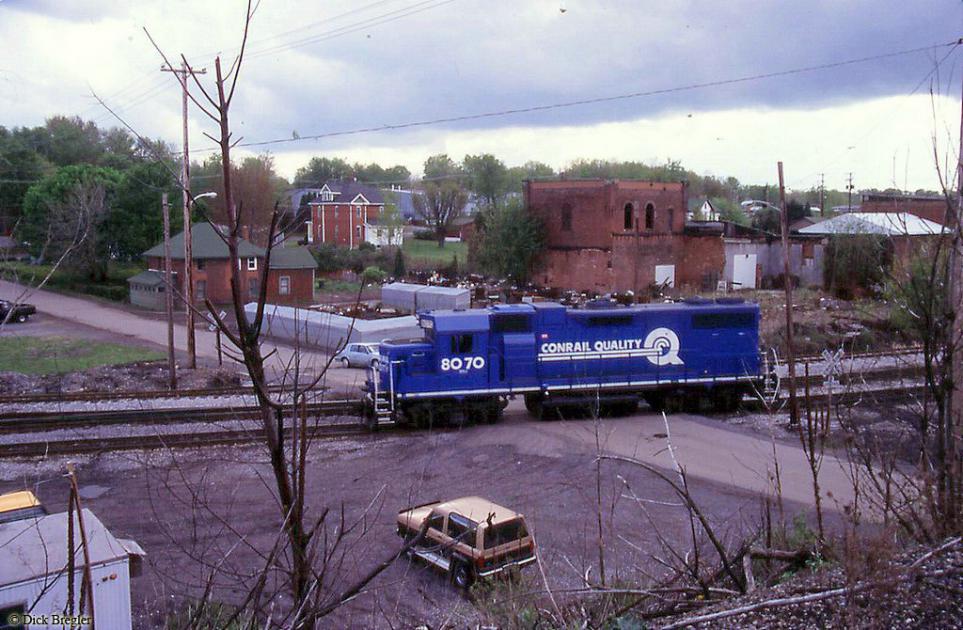 CR 8070 at Cresson, PA in 1998 Conrail Photo Archive