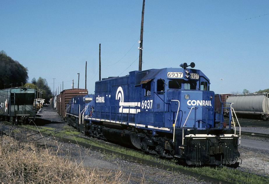 CR 6937 SD38 Allentown 04-98 | Conrail Photo Archive