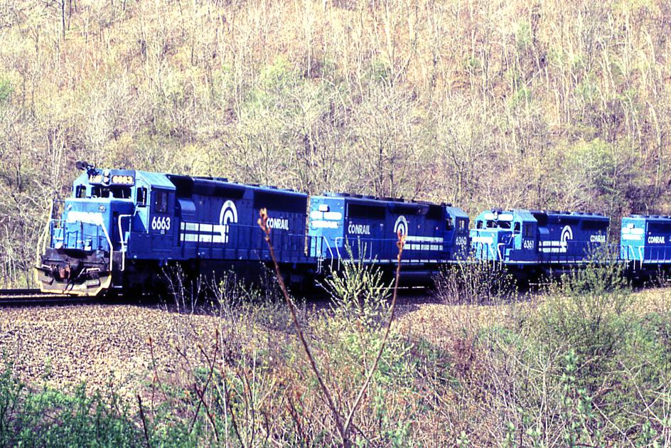 CR 6663 Horseshoe Curve Conrail Photo Archive