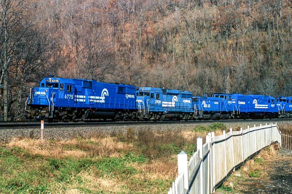 CR 6775 Horseshoe Curve Conrail Photo Archive
