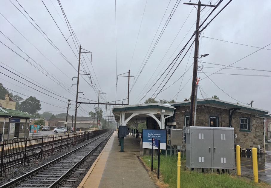 Septa CR Glenside Station Glenside, PA 5302021 Conrail Photo Archive