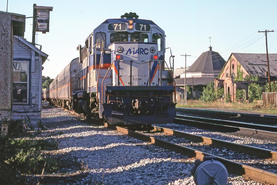 MARC 71 Martinsburg WV Conrail Photo Archive