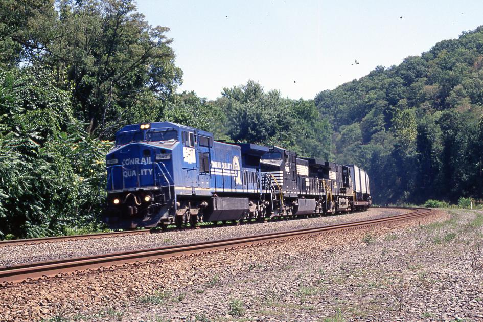 NS/PRR 8417 Oliver Twp PA Conrail Photo Archive