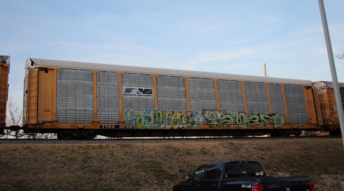 TTGX 157341-NS Rack class FB547 (ML2K) | Conrail Photo Archive