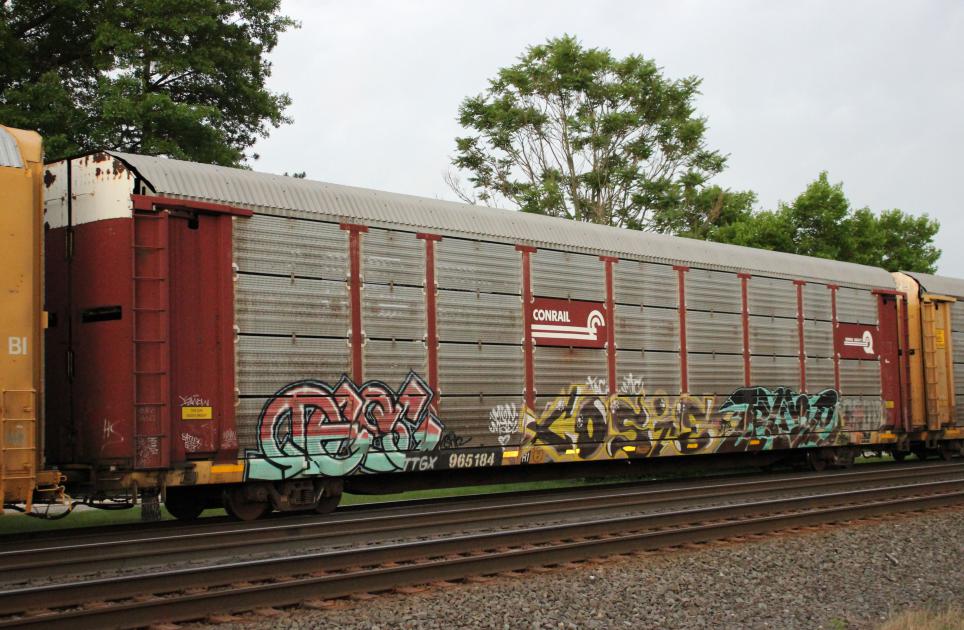 TTGX 965184-Rack class ML2L | Conrail Photo Archive