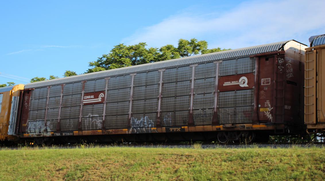 TTGX 973944-Rack class ML2L | Conrail Photo Archive