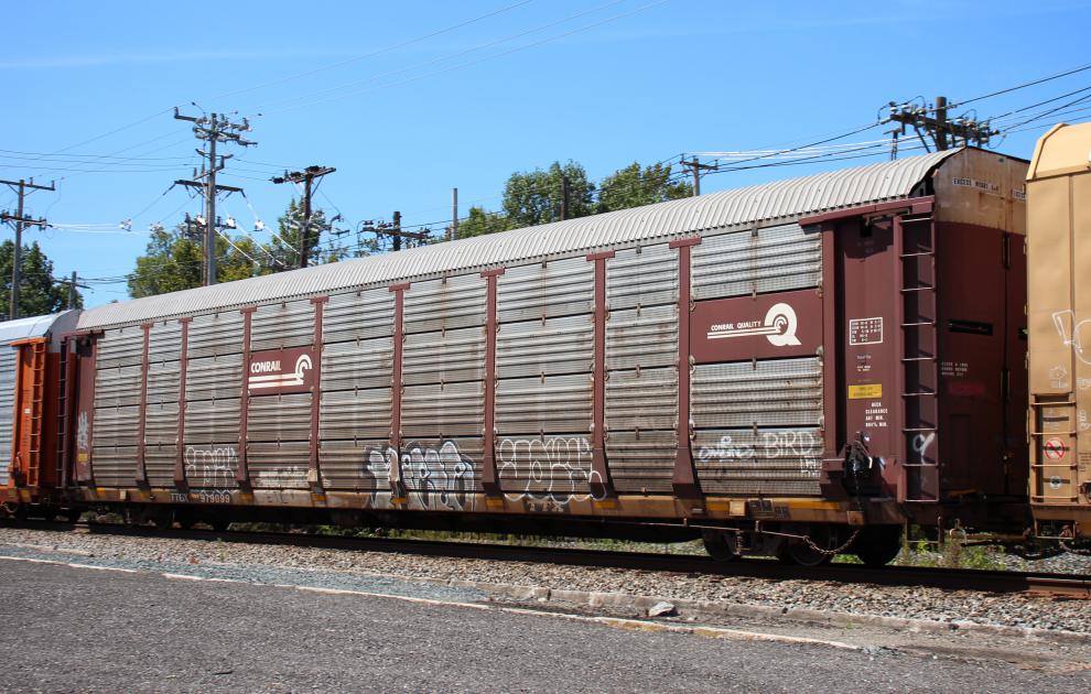 TTGX 979099-Rack class ML2L | Conrail Photo Archive