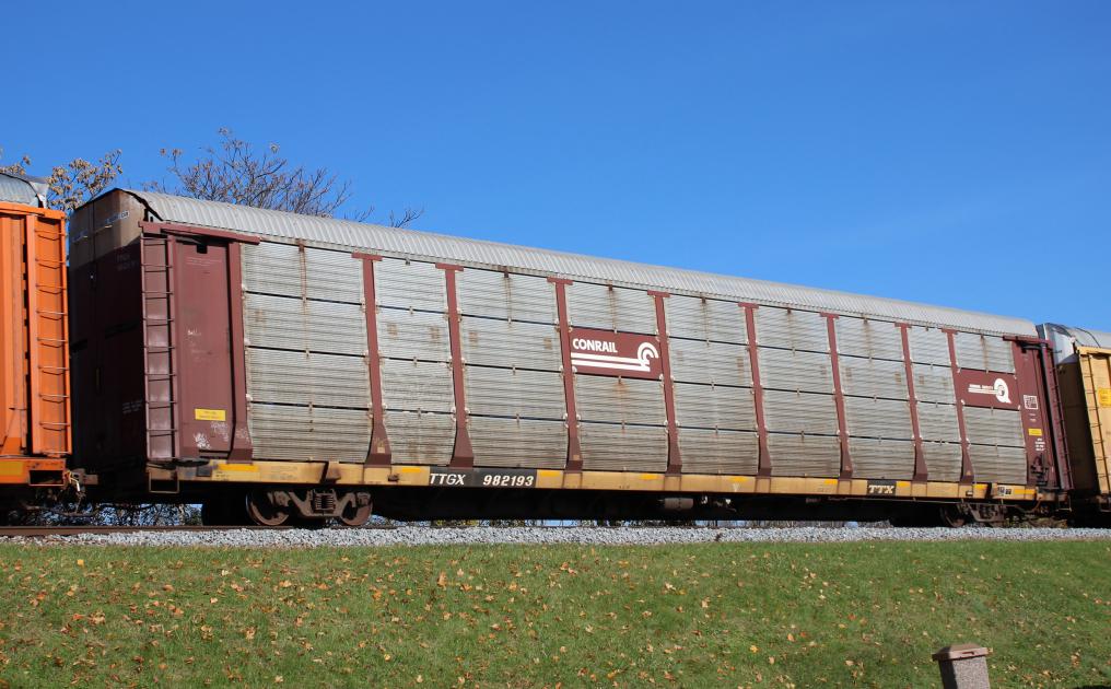 TTGX 982193-Rack class ML2L | Conrail Photo Archive