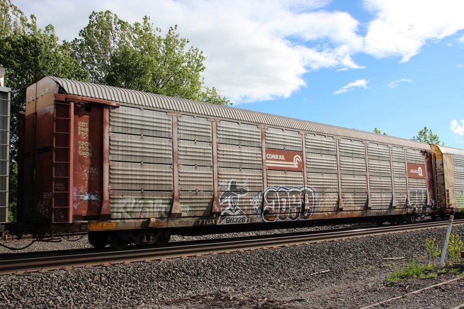 TTGX 983267-Rack class ML2L | Conrail Photo Archive